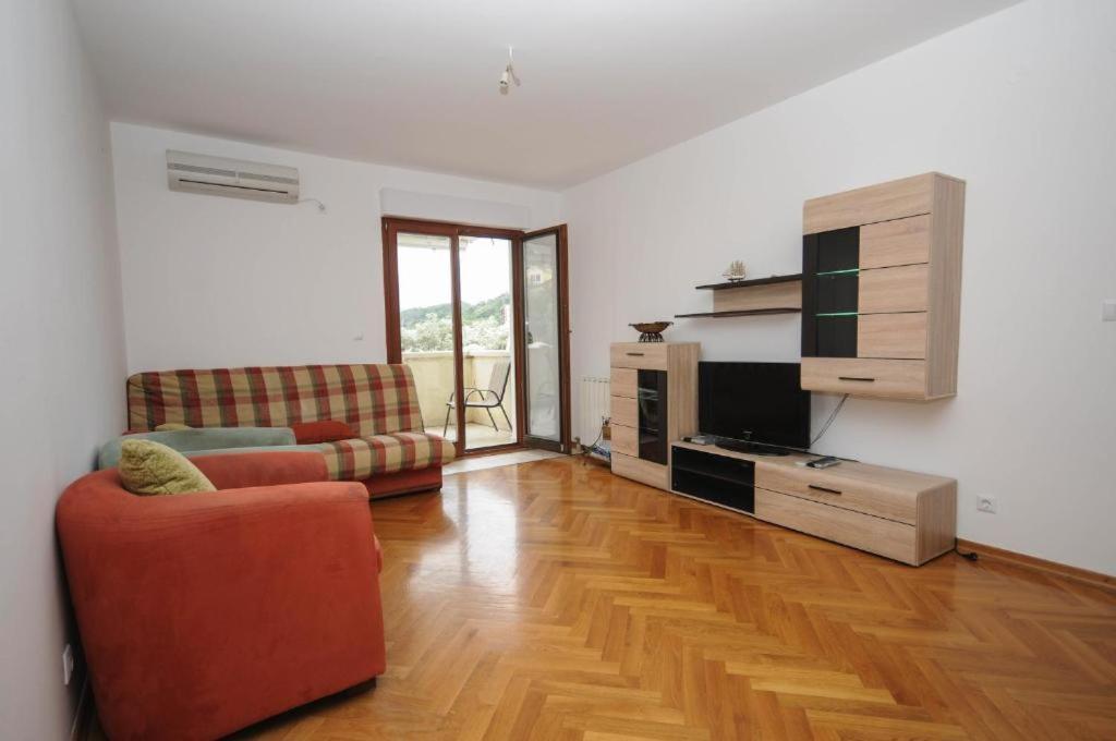 Apartment Jana Petrovac Eksteriør bilde